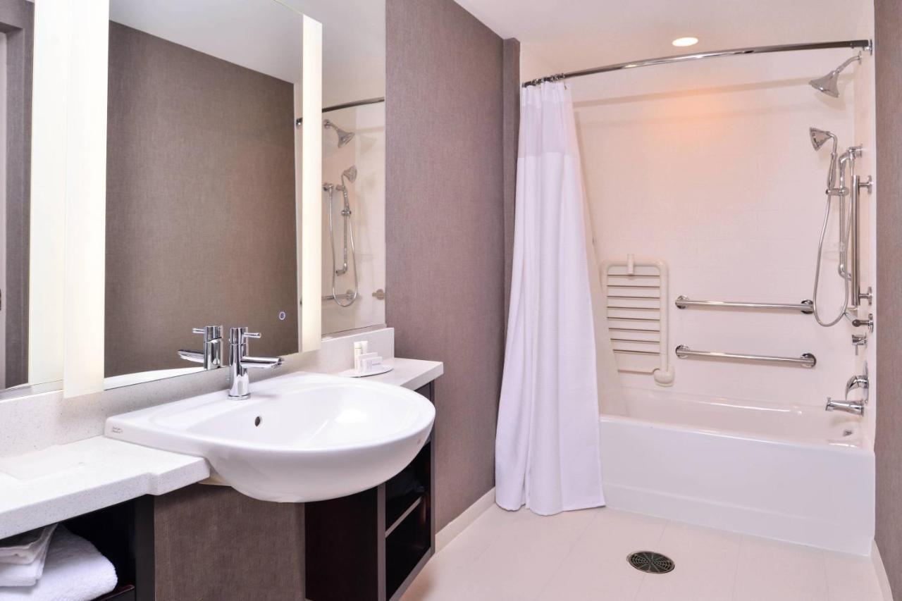 Springhill Suites By Marriott Greensboro Airport Extérieur photo