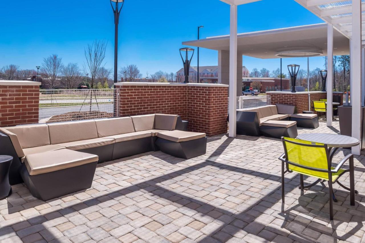 Springhill Suites By Marriott Greensboro Airport Extérieur photo